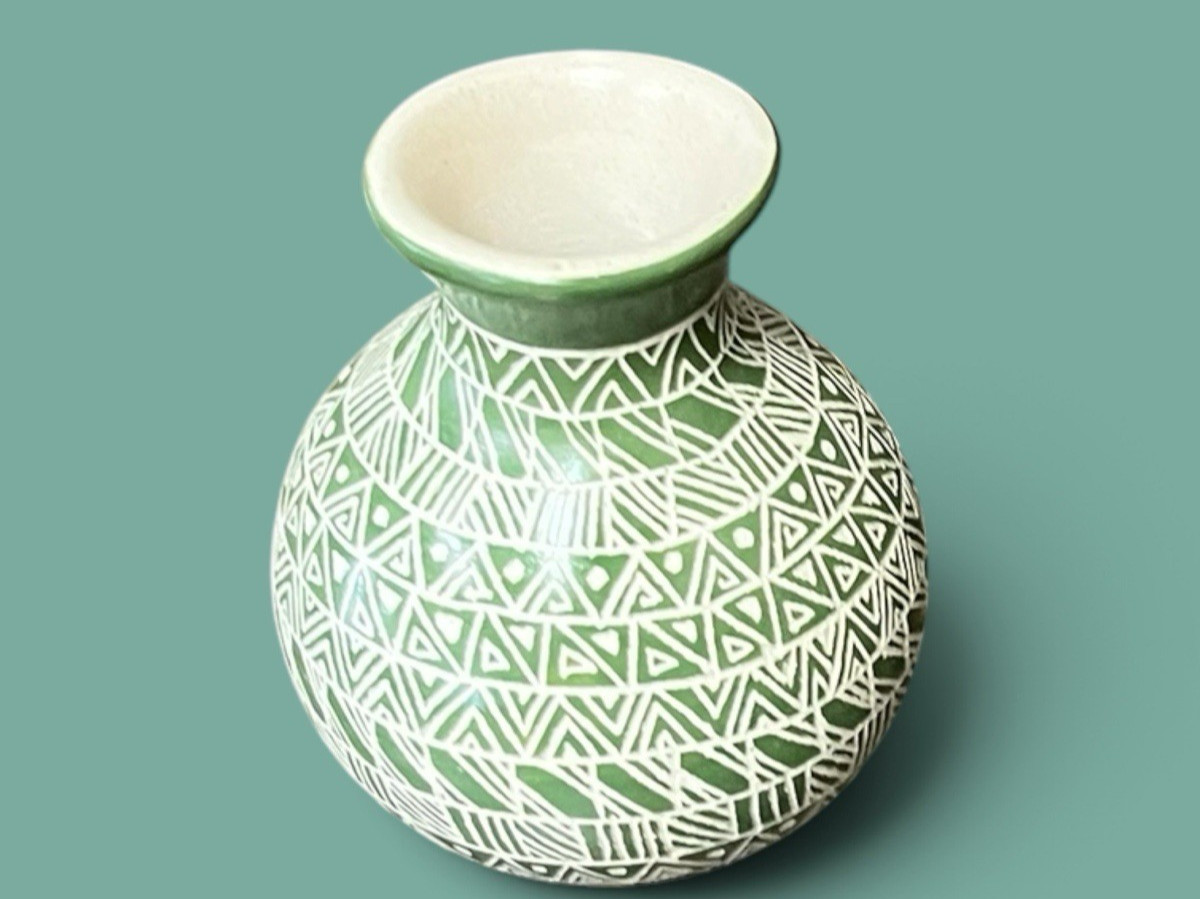 Mata Ortiz Pottery Diana Corona Etched Carved White Clay Paquime Art Mexican
