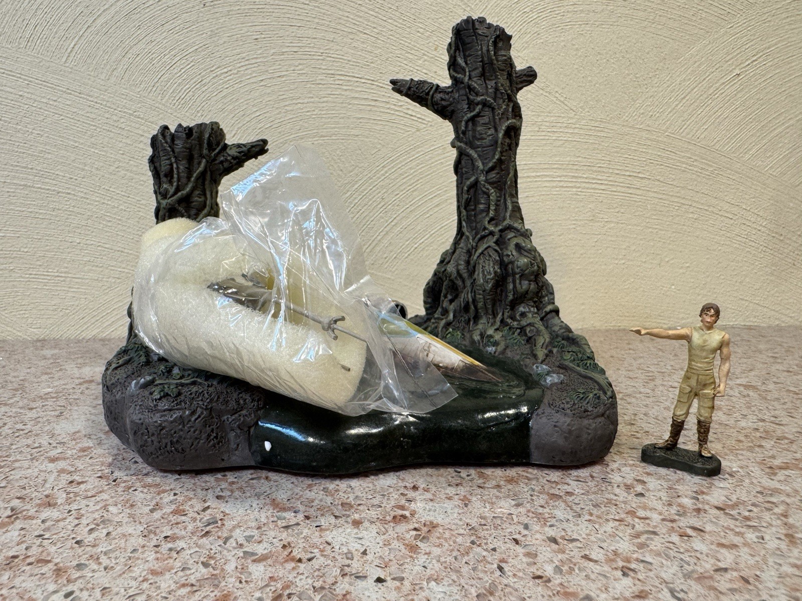 Hawthorne Village Star Wars Dagobah Swamp Luke X-Wing COA #A0215 Hawthorne Village Star Wars Dagobah Swamp Luke X-Wing COA #A0215