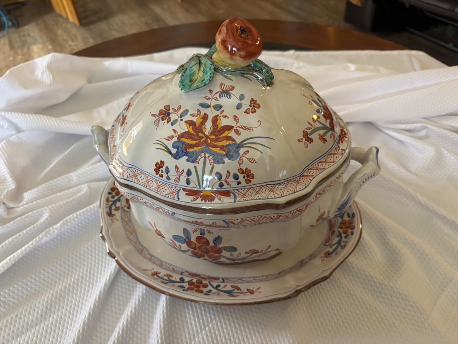 Vintage Italian Majolica Soup Tureen & Matching Platter, Hand-Pain