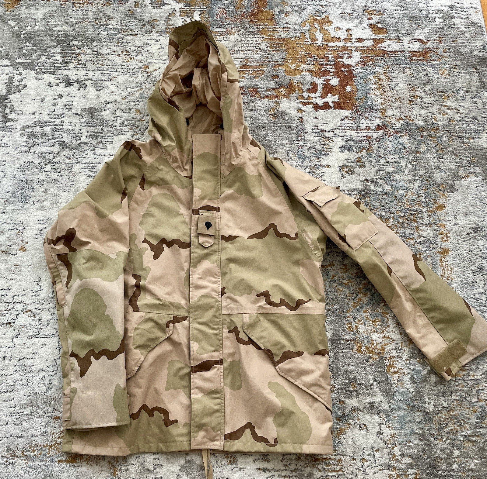 New Old Stock Desert DCU Camo Gore-Tex Wet Weather ECWCS Parka Medium Regular