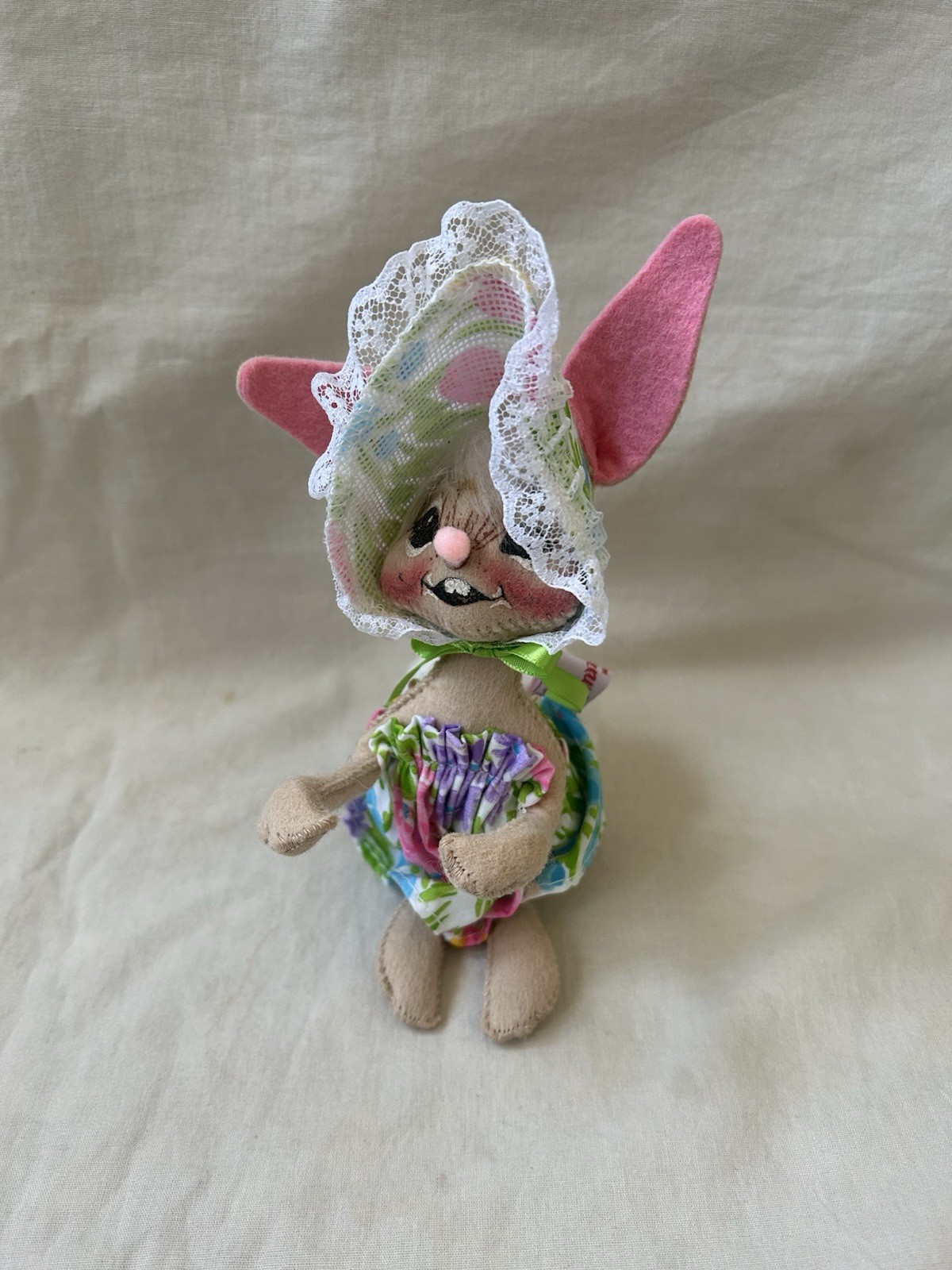 Easter Parade Girl Bunny Annalee Dolls 1991 Meredith New Hampshire USA Easter Parade Girl Bunny Annalee Dolls 1991 Meredith New Hampshire USA