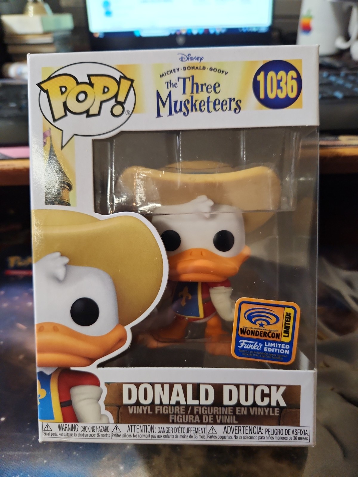 Funko Pop Disney Three Musketeers Donald Duck #1036 2021 Wondrous Convention LE