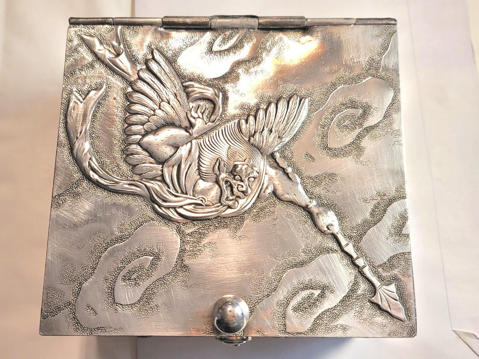 RARE Antique DERBY SILVER CO. BOX 1887,  Japanese-style art. Amazing condition. 