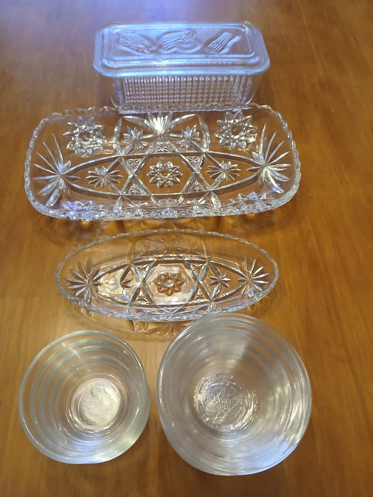 VINTAGE GLASS COLLECTIBLES