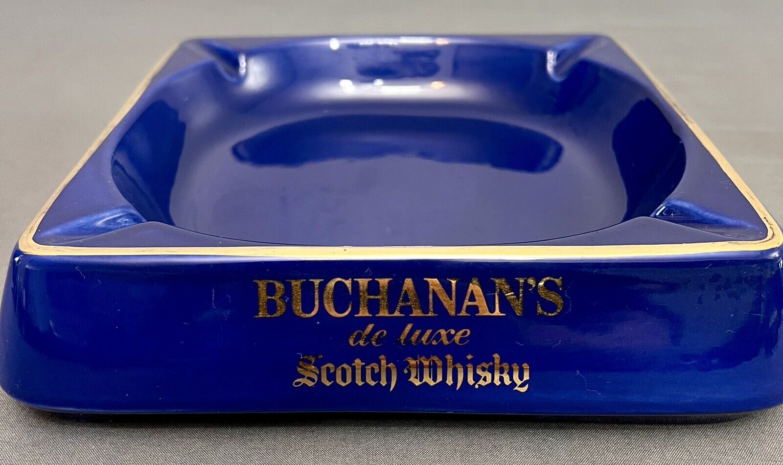 VTG Wade Regicor Buchanan’s Scotch Whiskey Blue Ceramic Cigarette Ashtray 7x7x2”