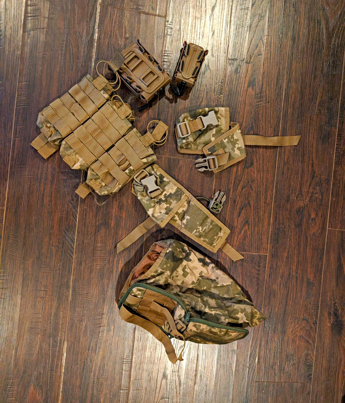 Ukrainian Pouches And Extra Freebie Russian 6b Neck Protection Soft Armor