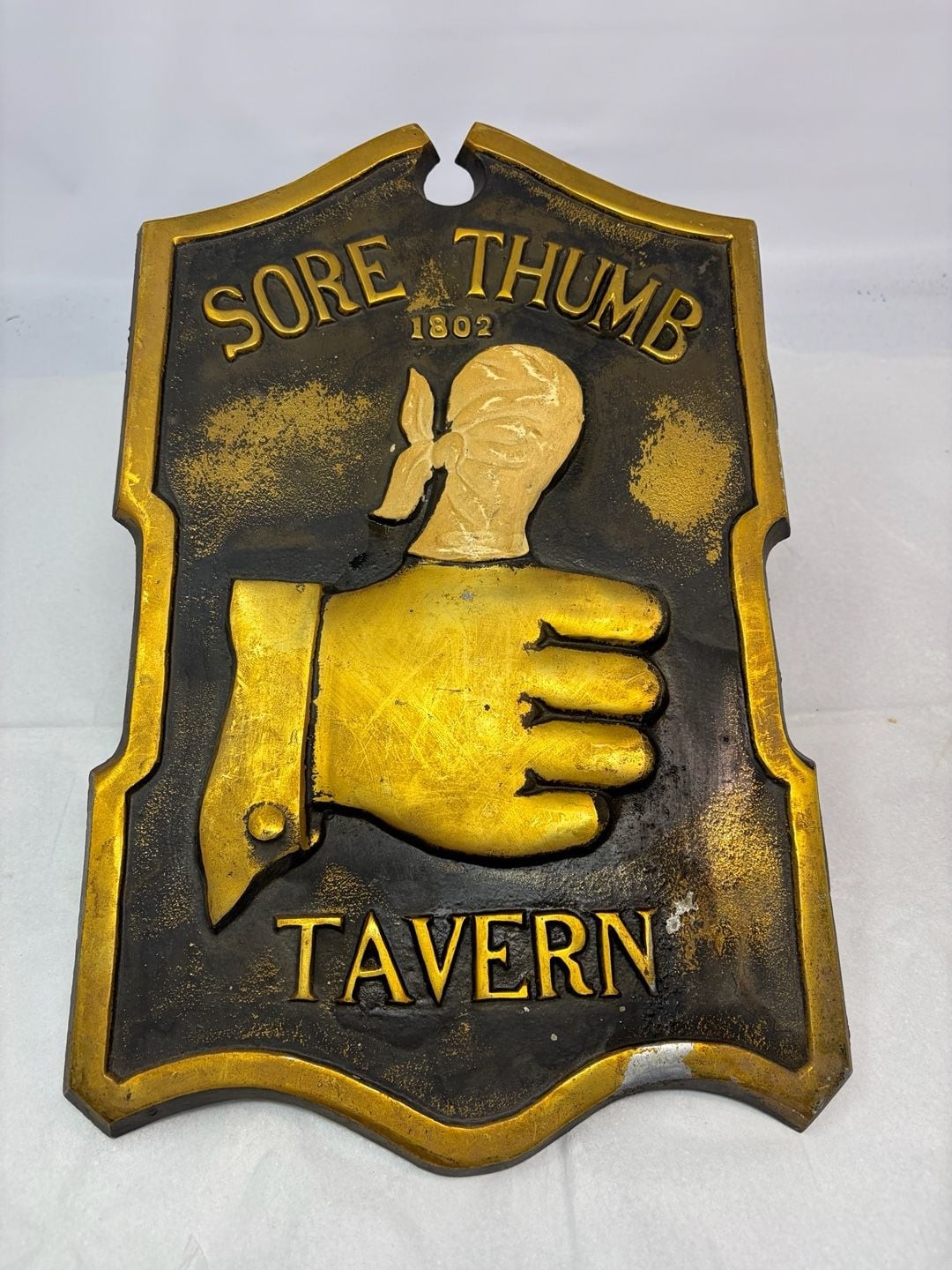 Vintage sore thumb tavern cast metal bar sign 10 inch x 16 inch made in Japan Vintage sore thumb tavern cast metal bar sign 10 inch x 16 inch made in Japan