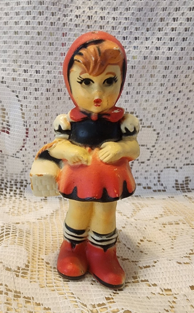 1960\'s Vintage Little Red Riding Hood Figurine – Made in Macau