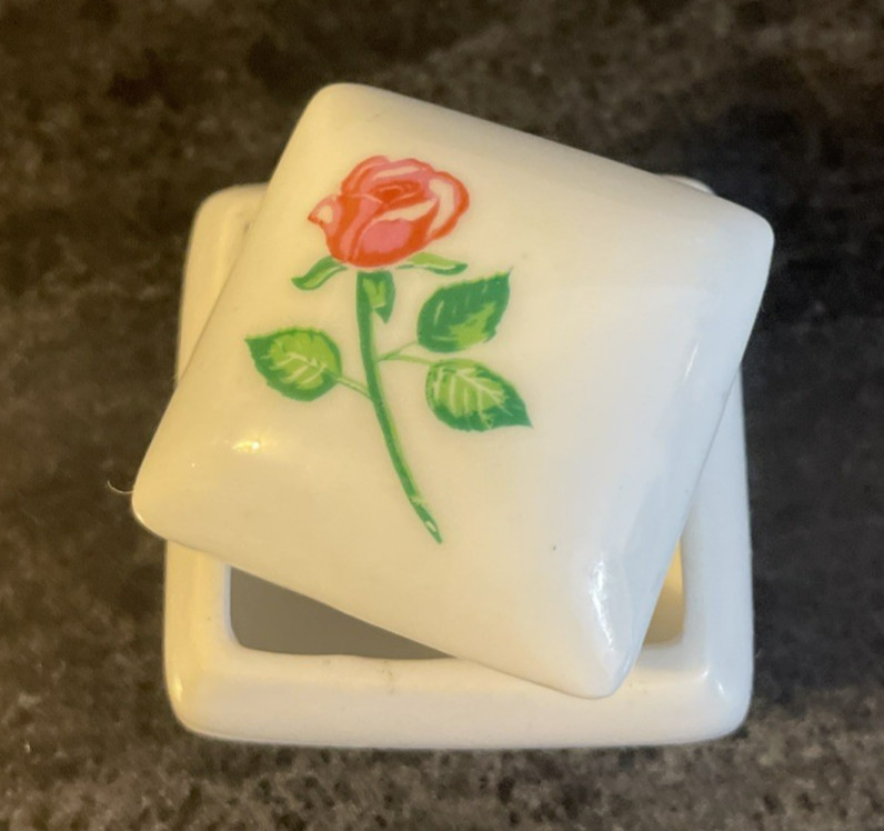 Vintage Porcelain Ring Box Treasures Holder Trinket Box 2\
