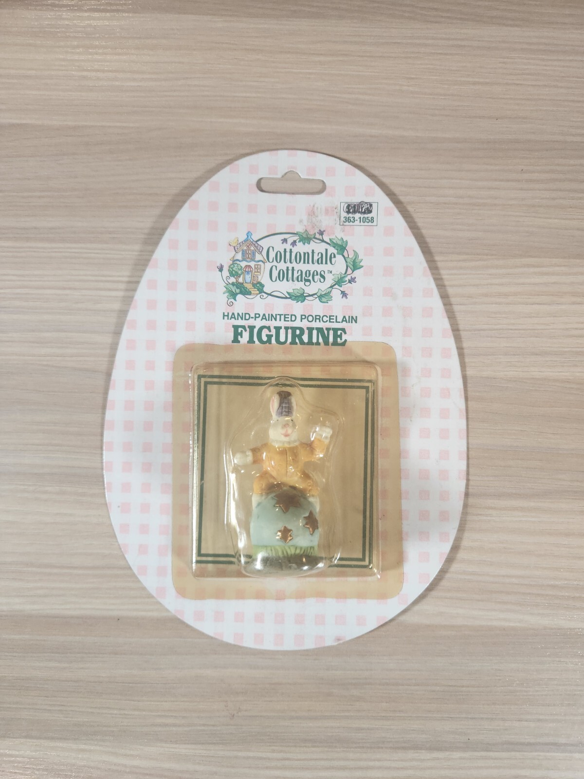 Cottontale Cottages Bunny Figurine Figures Easter Rabbit on Egg Accessories