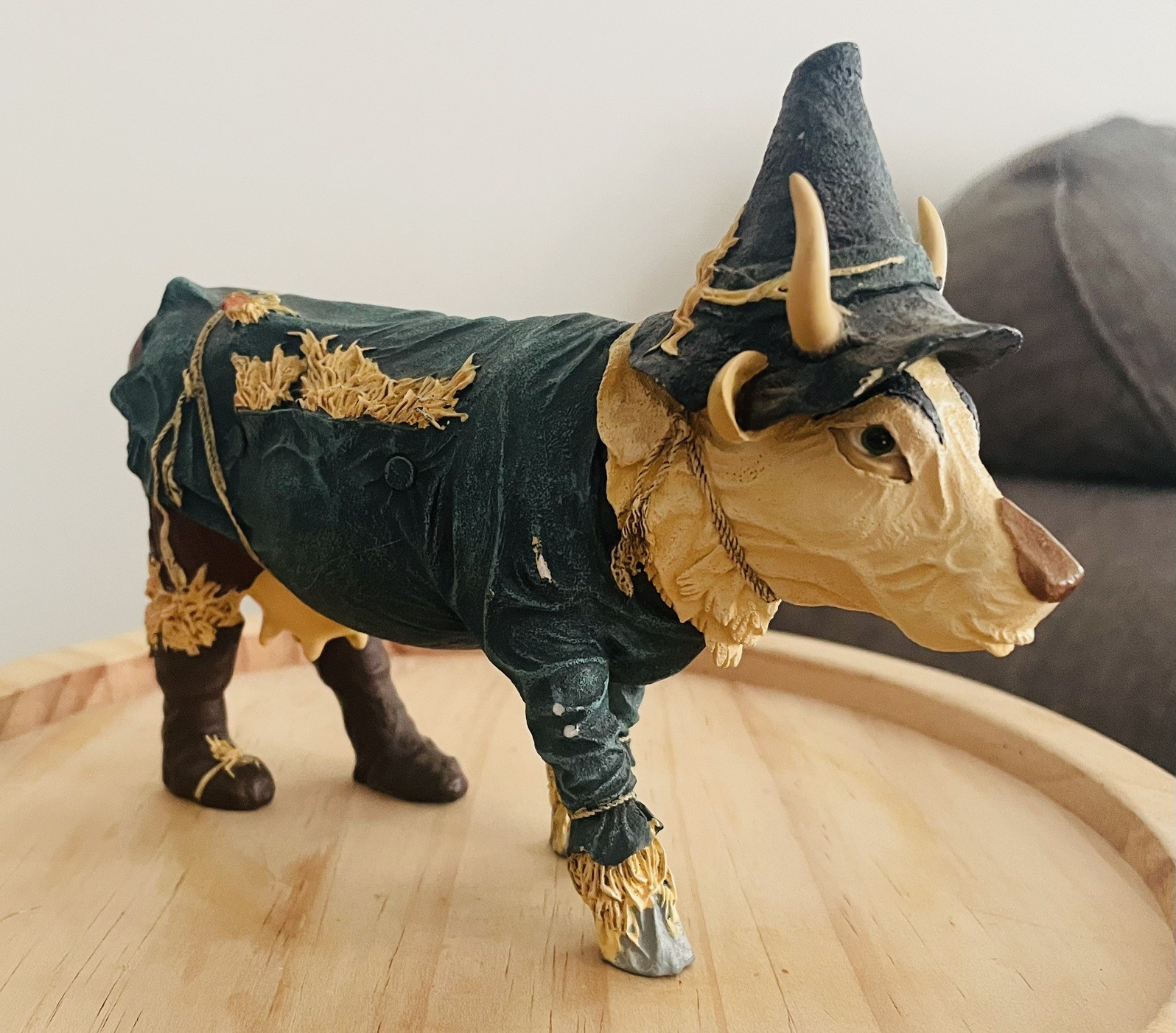 Retired Westland Cow Parade 2002 Wizard Of Oz Scarecrow Cow Figurine #7243
