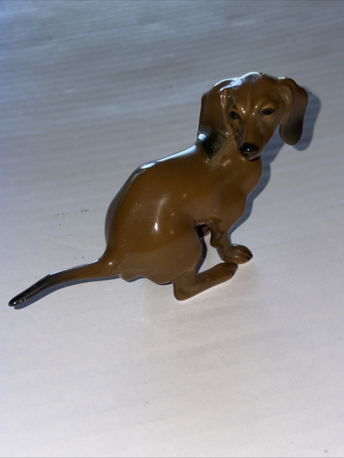Vtg Classic Rose Rosenthal Germany Porcelain Dachshund Dog Figurine Squatting