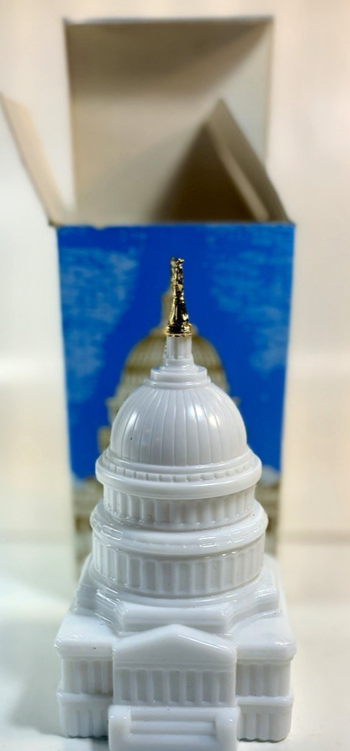 Vintage 1976-1977 Avon Cologne Decanter-The Capitol-FULL-with Box