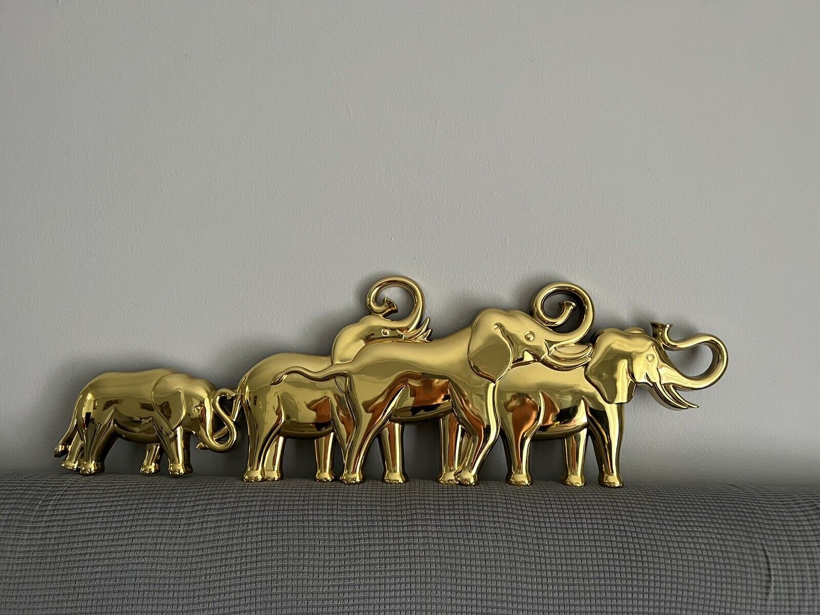 Vintage Syroco #7635 Elephants Herd Gold 3D Plaque Wall Decoration Accent 38”