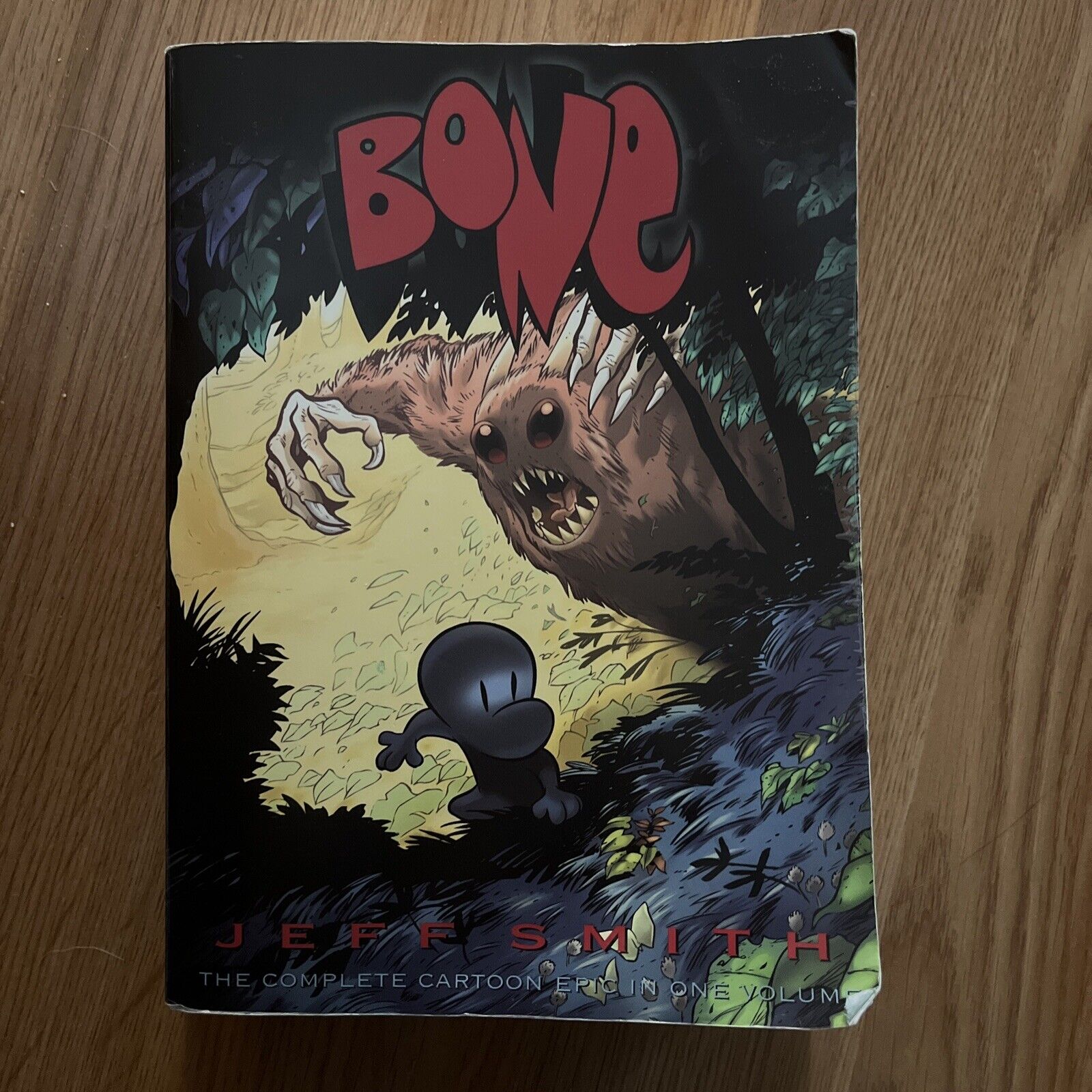 BONE THE COMPLETE CARTOON EPIC IN ONE VOLUME PAPERBACK JEFF SMITH READ