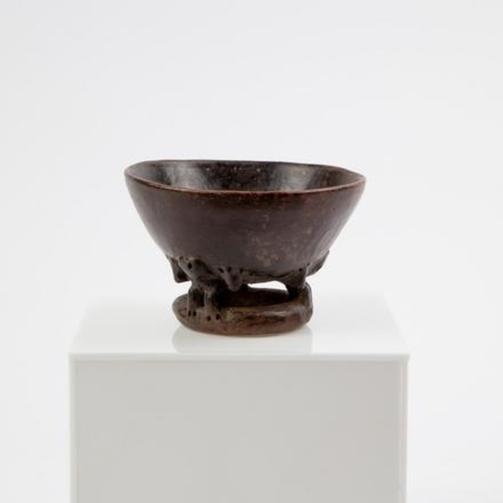 RARE Pre-Columbian Narino Bowl Human Pedestal-Colombia