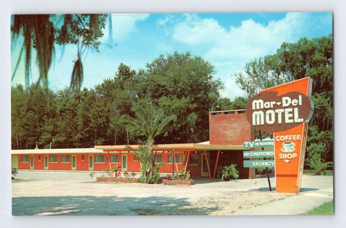 1950\'S. MAR-DEL MOTEL. DELAND, FL. POSTCARD DM3