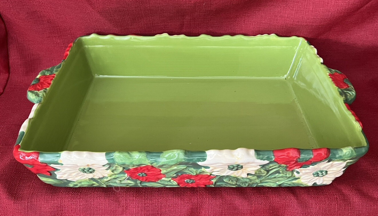 TEMPTATIONS BY TARA CHRISTMAS POINTSETTIA FLORAL BAKEWARE 4 QT EMBOSSED