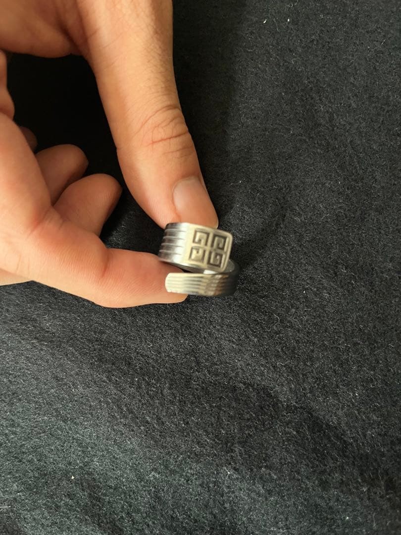 Givenchy Men Jewelry Vintage Logo Ring Silver Color VHTF Designer Collection Pop