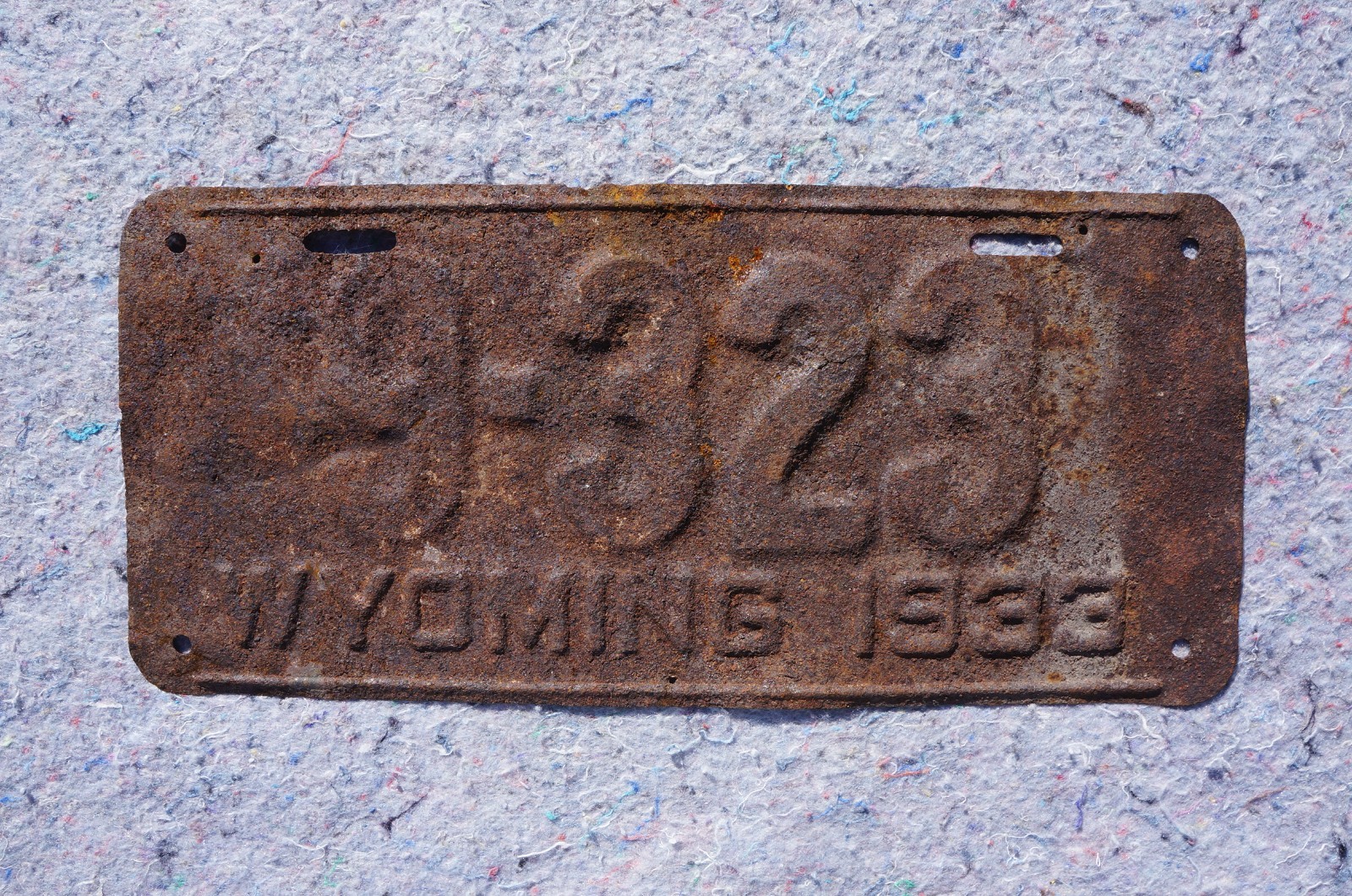 1933 Wyoming Passenger License Plate