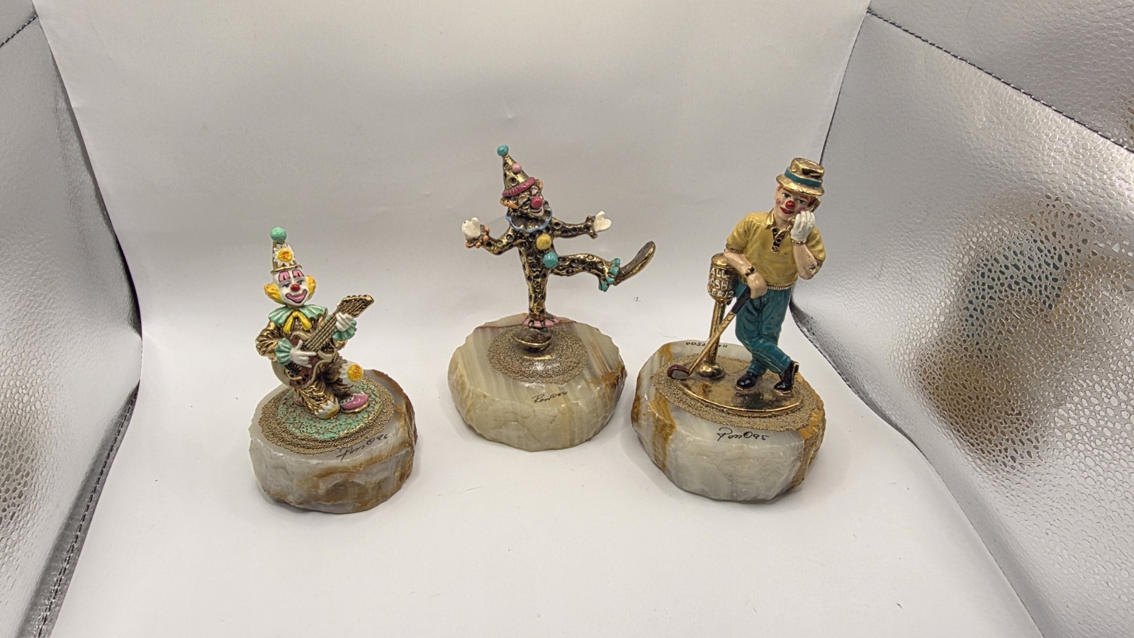 Ron Lee Sculptures: Pencil Me In #04140 Rock-A-Billy Dancing Pinky