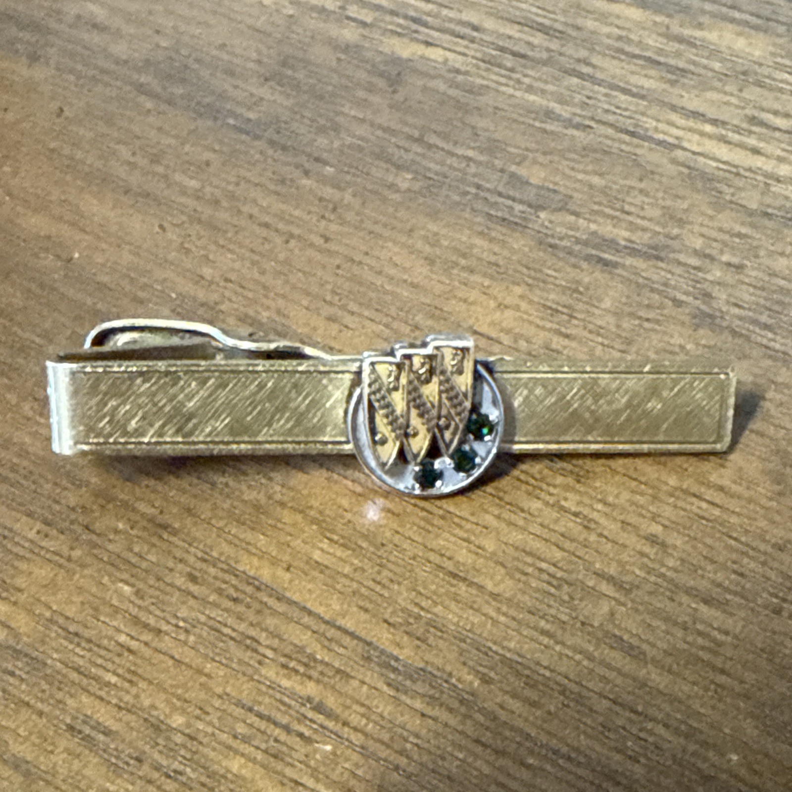 Vintage 1/20 12K GF Buick Motor Service Award Green Emerald Stones Tie Clip GM
