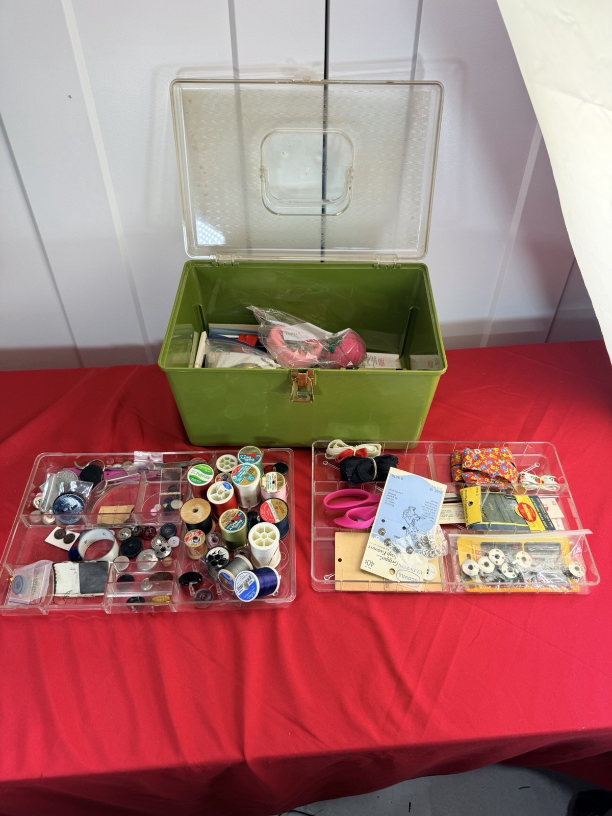 Vtg Wil-Hold Sewing Box Avocado Green Clear Tray Thread Buttons Notions Huge Lot