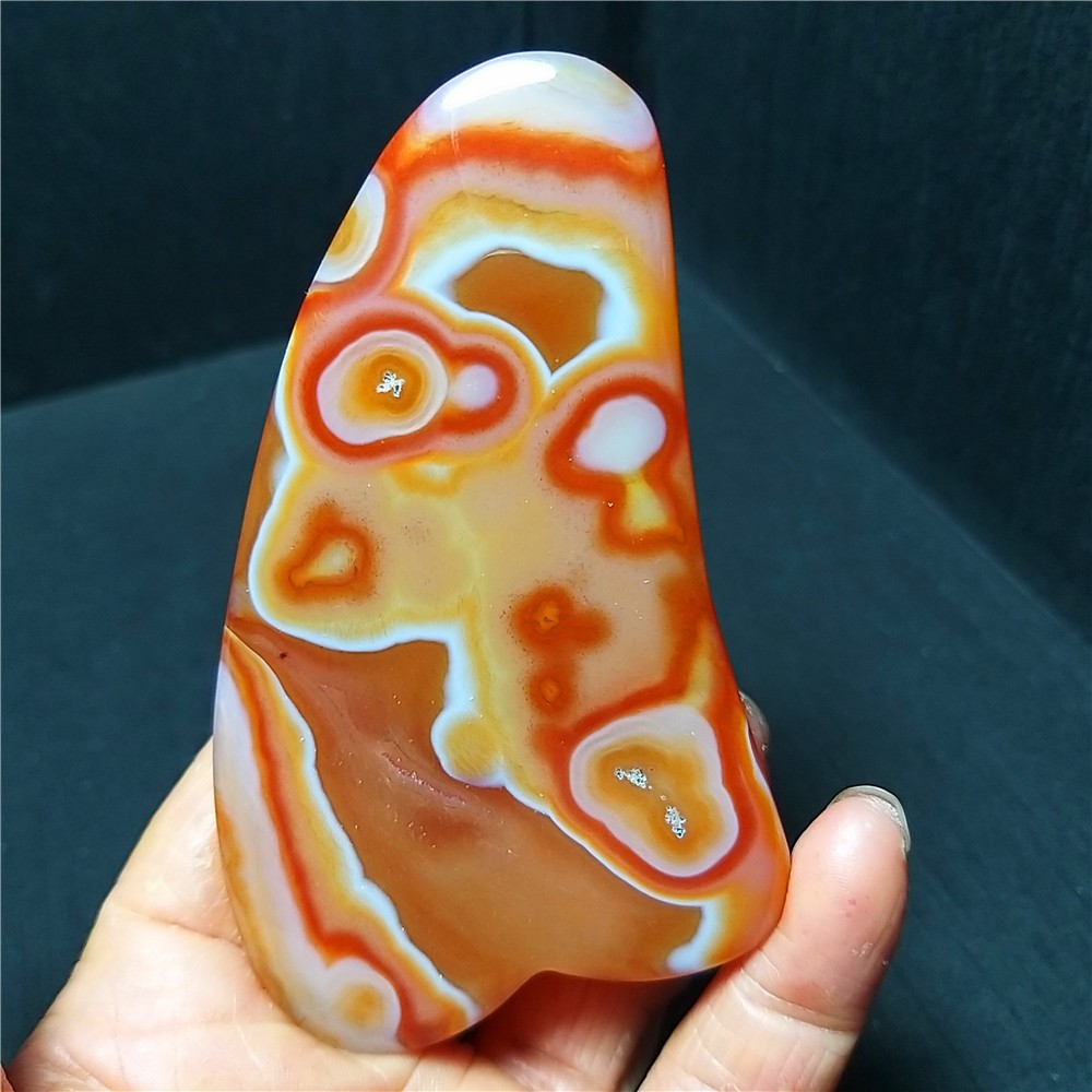 TOP 46.7G Natural Polished Silk Banded Lace Agate Stone Madagascar C540