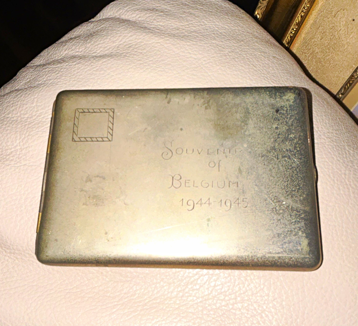 Vintage ww11 silver Hinged Cigarette Souvenir of Belgium case1944-1945