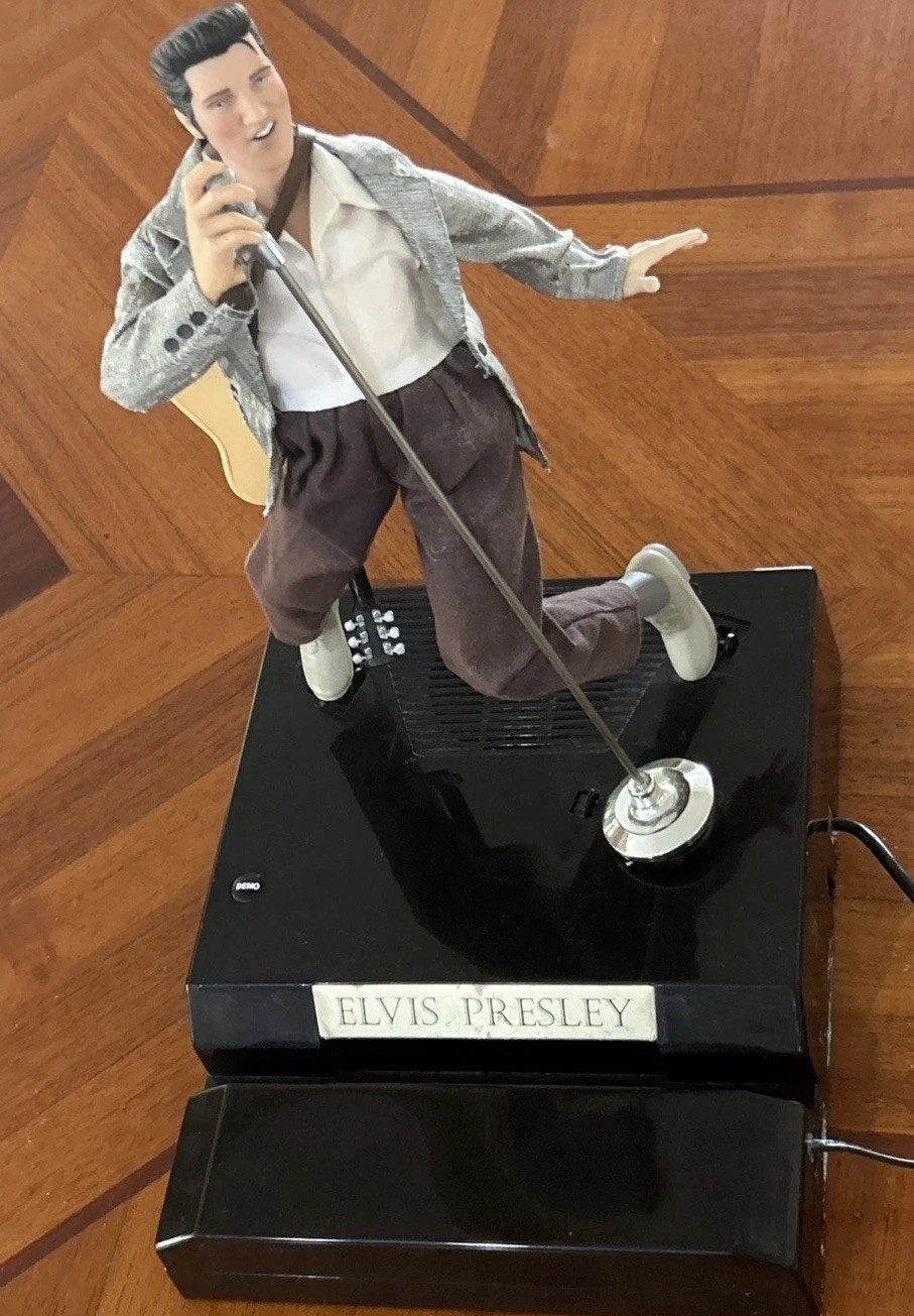 Vintage 1996 Elvis Presley Singing & Dancing Telephone - Tested & Works