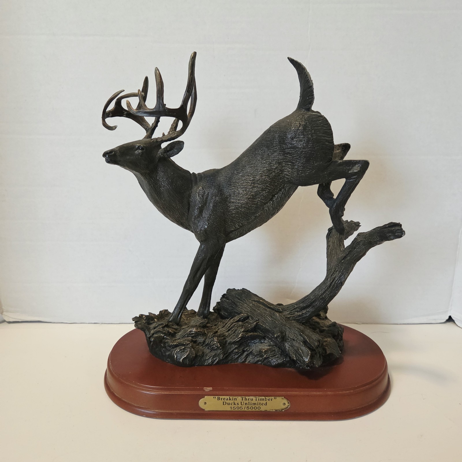 Ducks Unlimited Breakin Thru Timber Buck Deer Figurine Limited Edition Ducks Unlimited Breakin Thru Timber Buck Deer Figurine Limited Edition