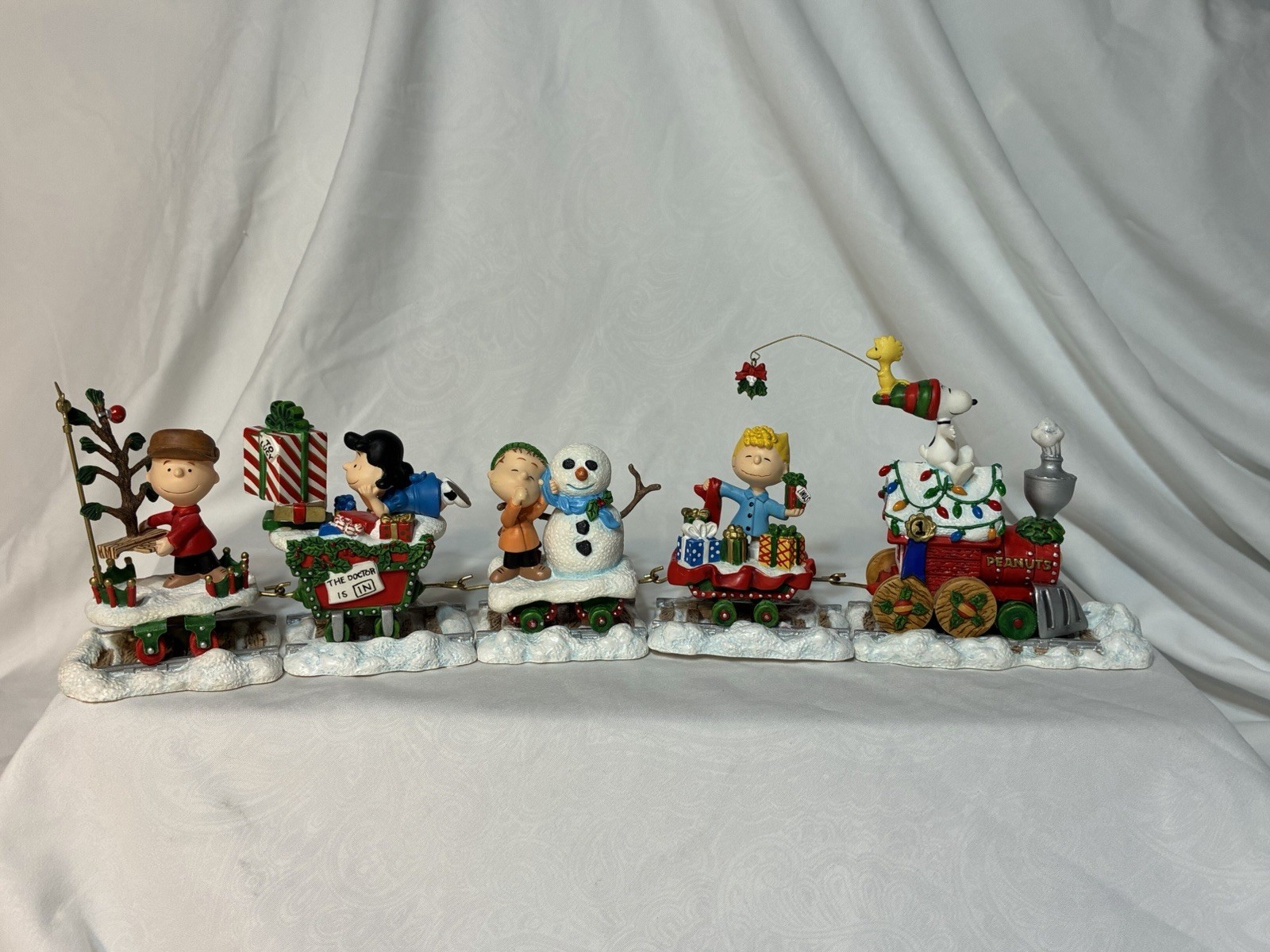 Vintage Peanuts Christmas Train By Danbury Mint Five Piece  Vintage Peanuts Christmas Train By Danbury Mint Five Piece 