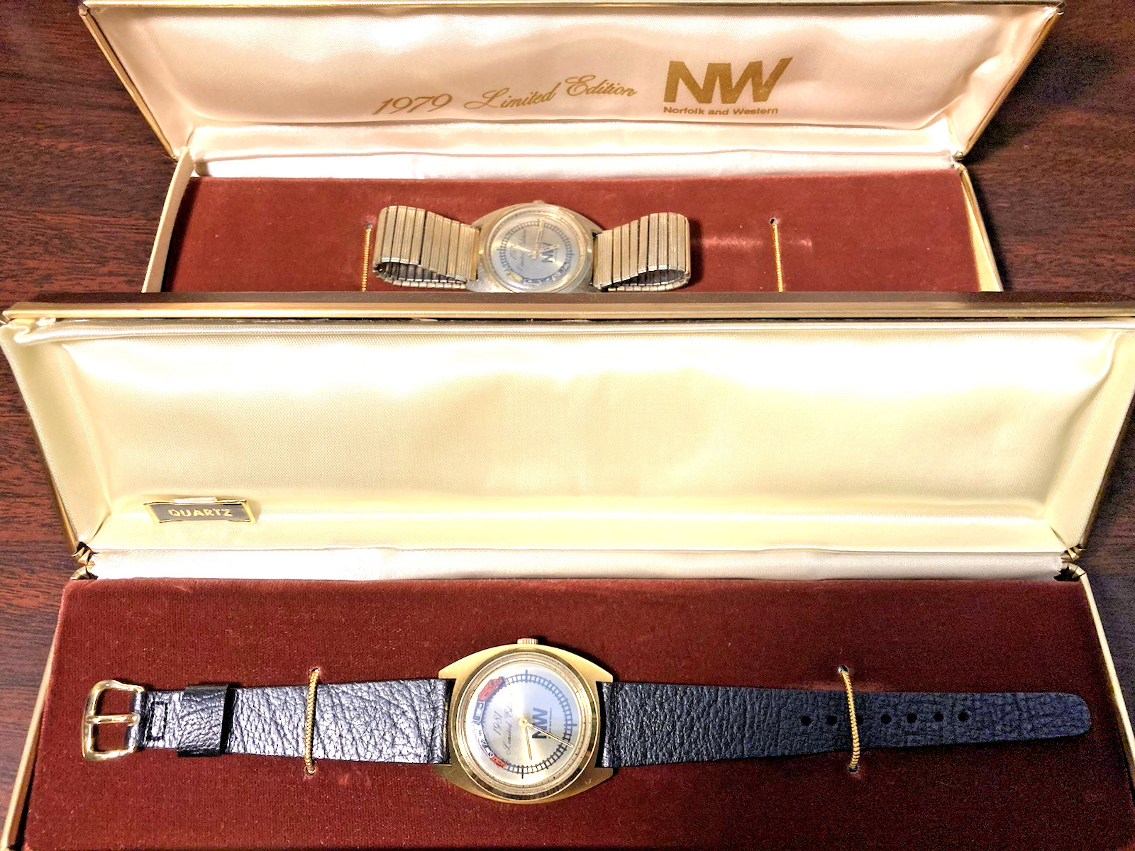Vintage Norfolk & Western NW Railroad Moving Train Watch Set Lot (2) 1979 & 1981 Vintage Norfolk & Western NW Railroad Moving Train Watch Set Lot (2) 1979 & 1981