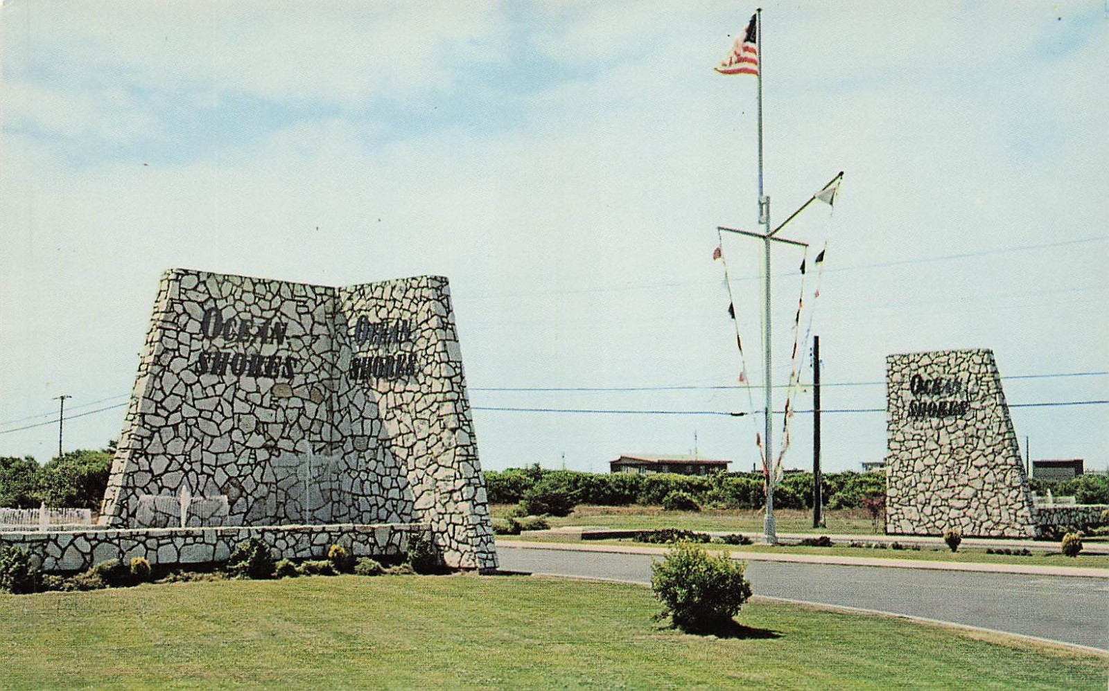 Ocean Shores WA Washington Fountain Gate Town Entrance Vtg Postcard 4A
