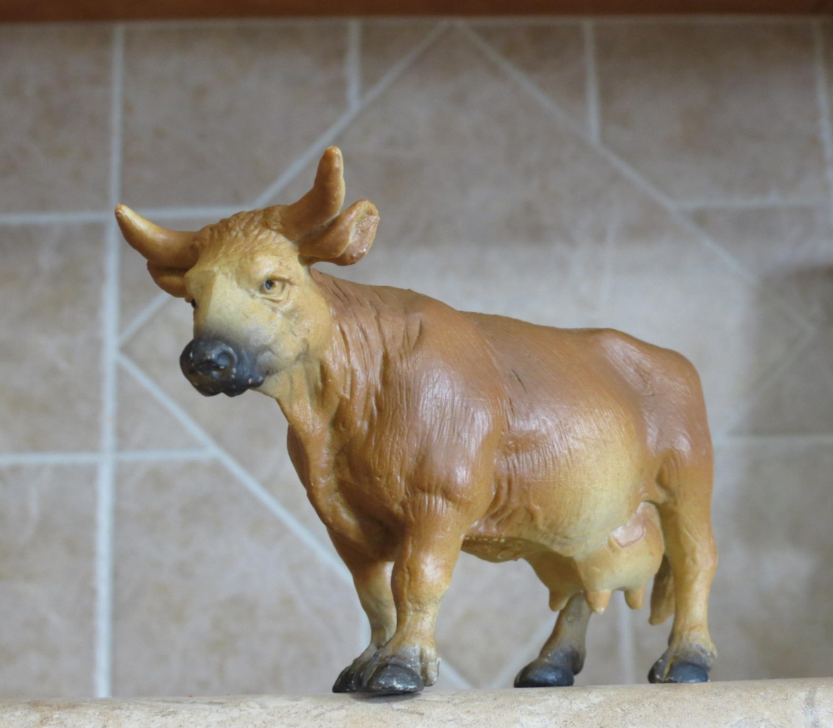 vintage Schleich 13230 Brown Cow Retired farm cattle animal ranch toy