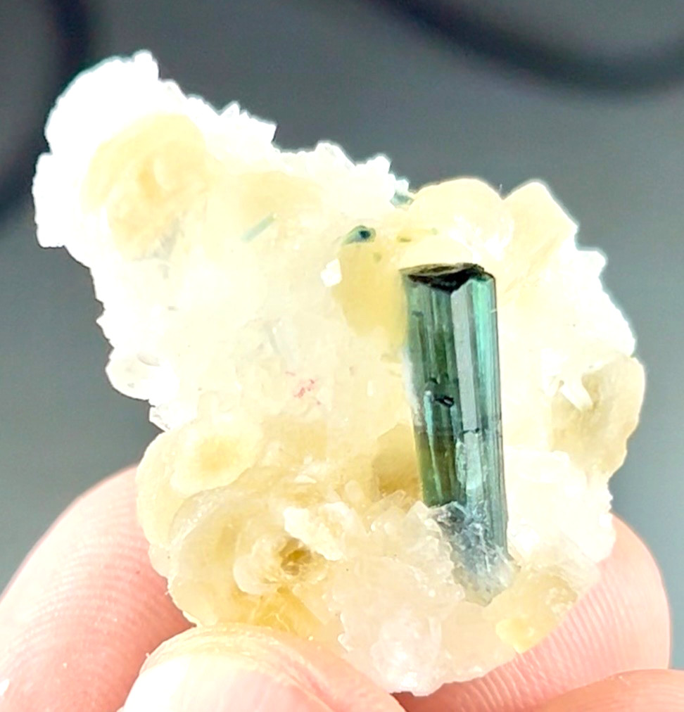 75 Carats Top Quality Blue colour Tourmaline Crystal Specimen from Afgh.