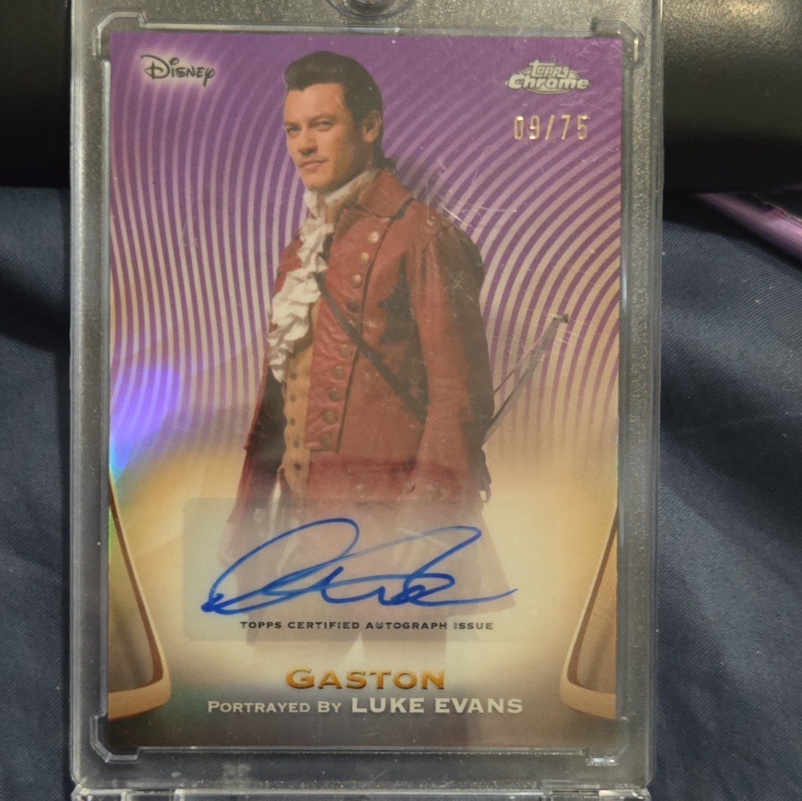 Topps 2025 Disney Chrome Gaston Luke Evans Auto AA-LE #09/75 Hard Signed