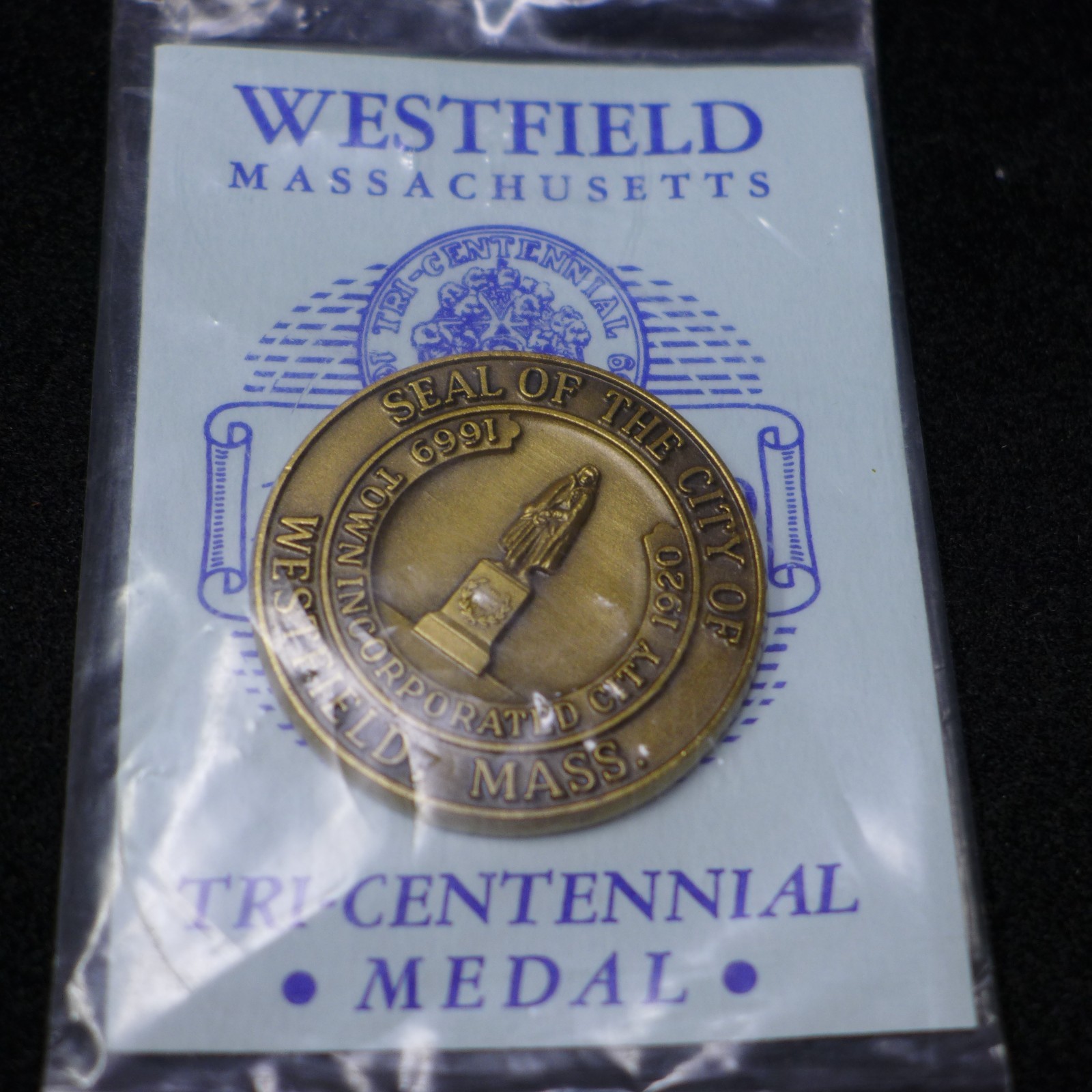 WESTFIELD MASS VINTAGE 1969 TRI-CENTENNIAL SEAL OF CITY OF  WESTFIELD TOWN MEDAL