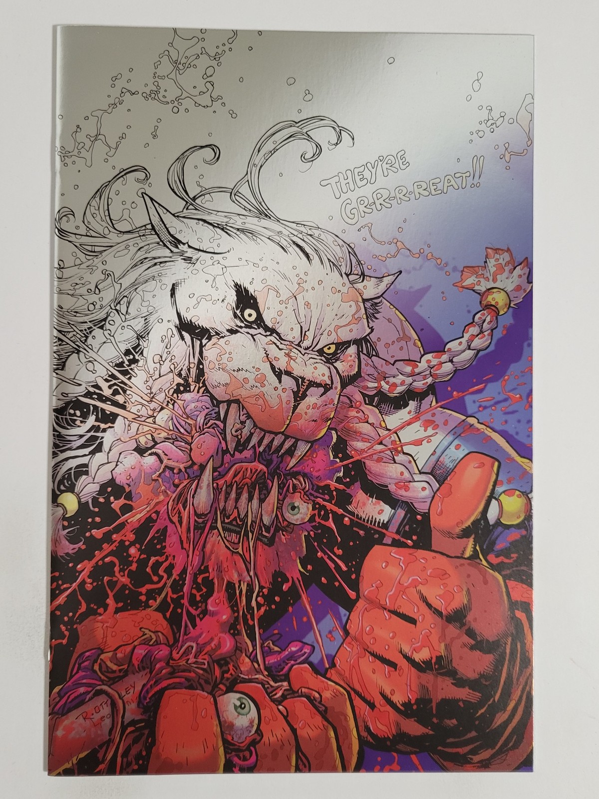 Invincible #19 Image 2022 NM 9.4 NYCC Silver Partial Color Excl 1st Battle Beast