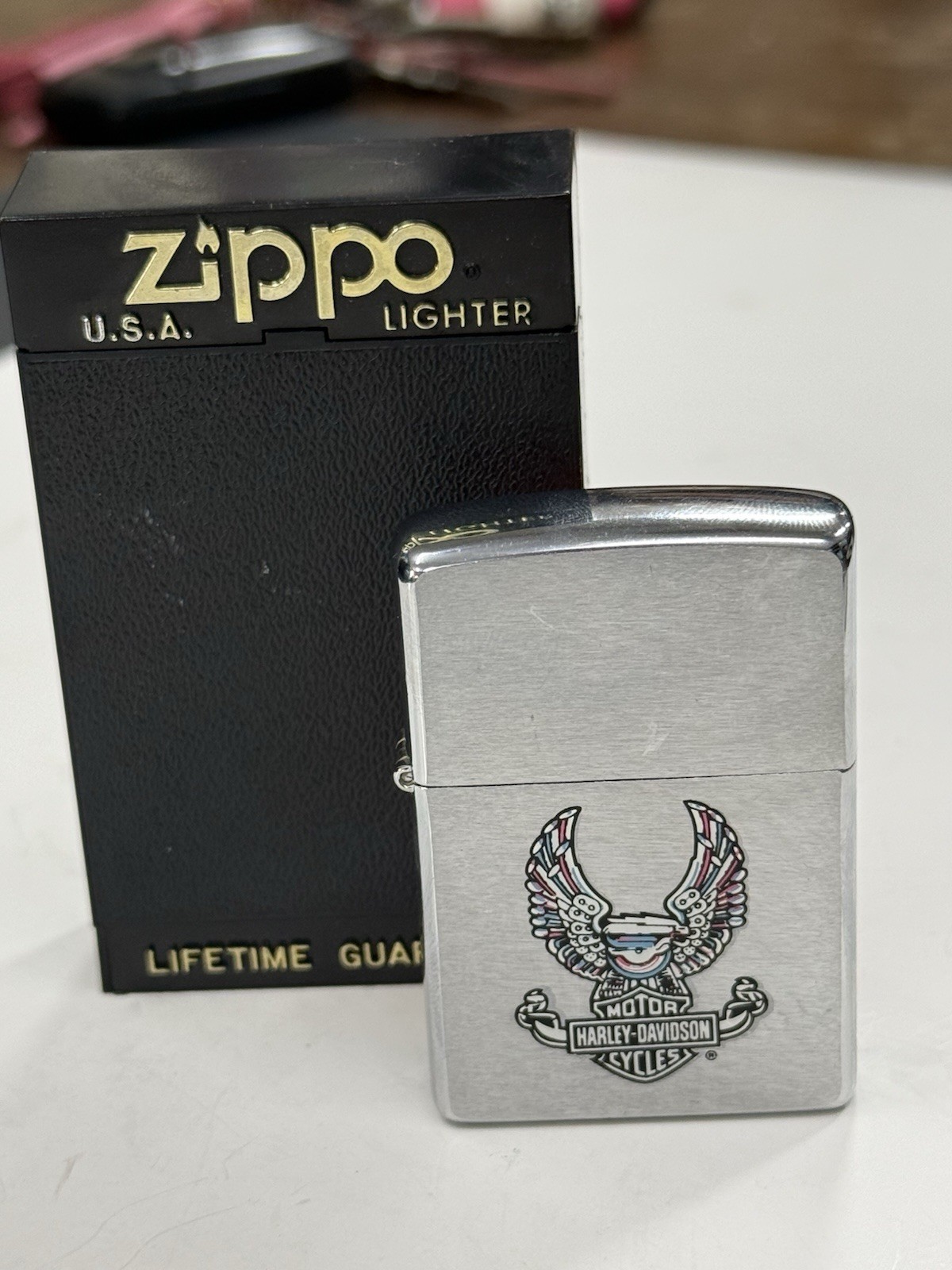 ZIPPO 1999 HARLEY DAVIDSON EAGLE RED WHITE BLUE LIGHTER SEALED IN BOX H688 ZIPPO 1999 HARLEY DAVIDSON EAGLE RED WHITE BLUE LIGHTER SEALED IN BOX H688