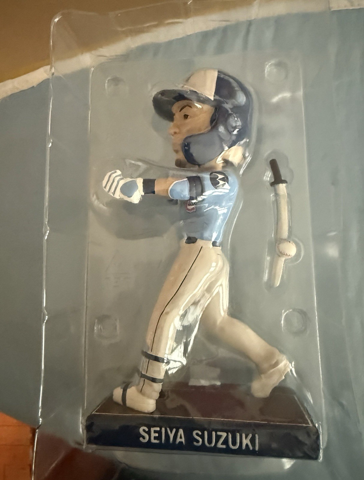 New Seiya Suzuki bobblehead Wrigley SGA Chicago Cubs vs. Braves 9/14/26 & Sword