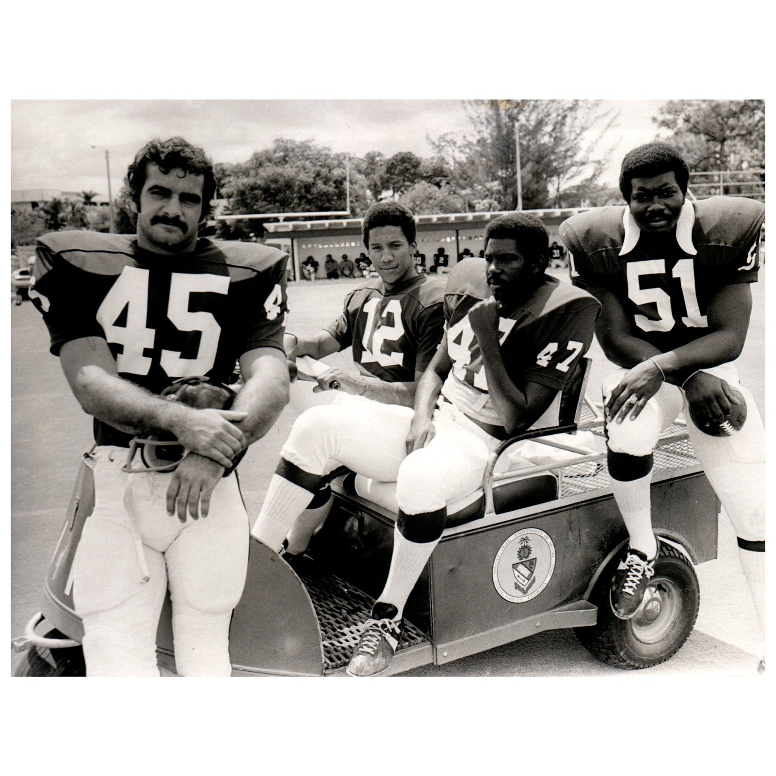 1974 Press Photo Football Florida College Football Players Pose 6x8\