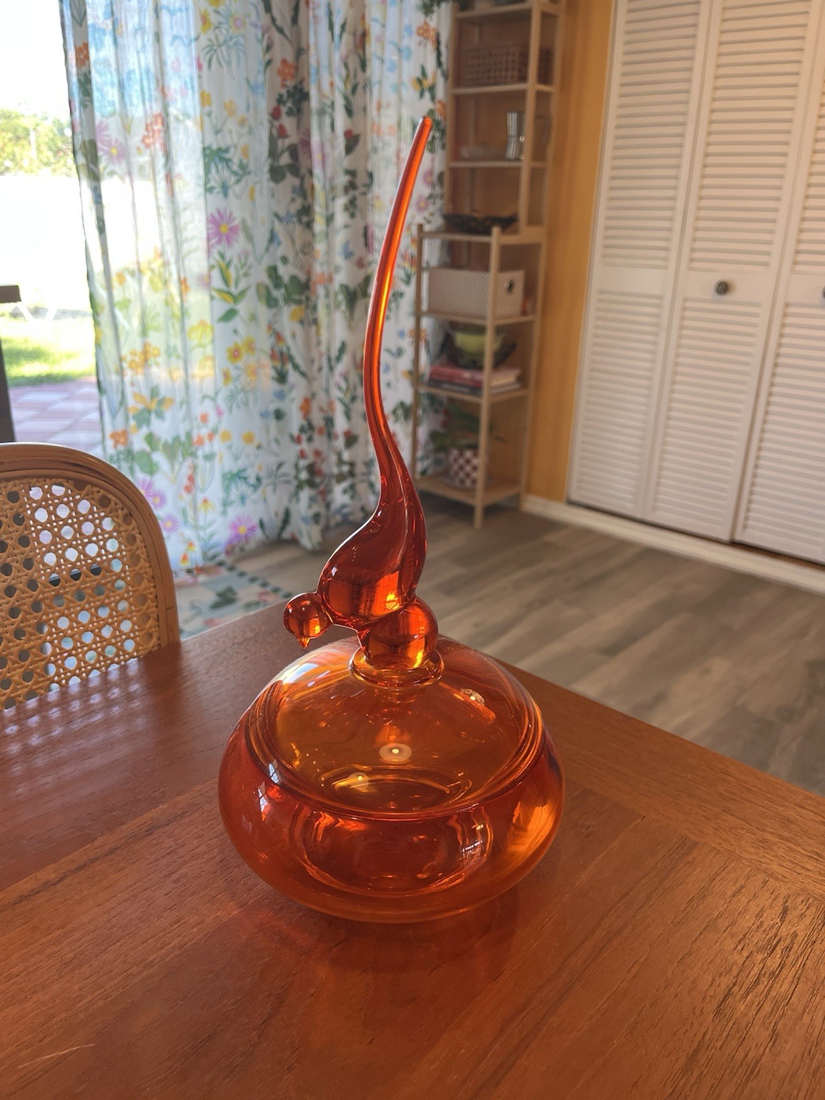 Vintage Viking Mid Century Persimmon Glass Bird Lidded Candy Dish 