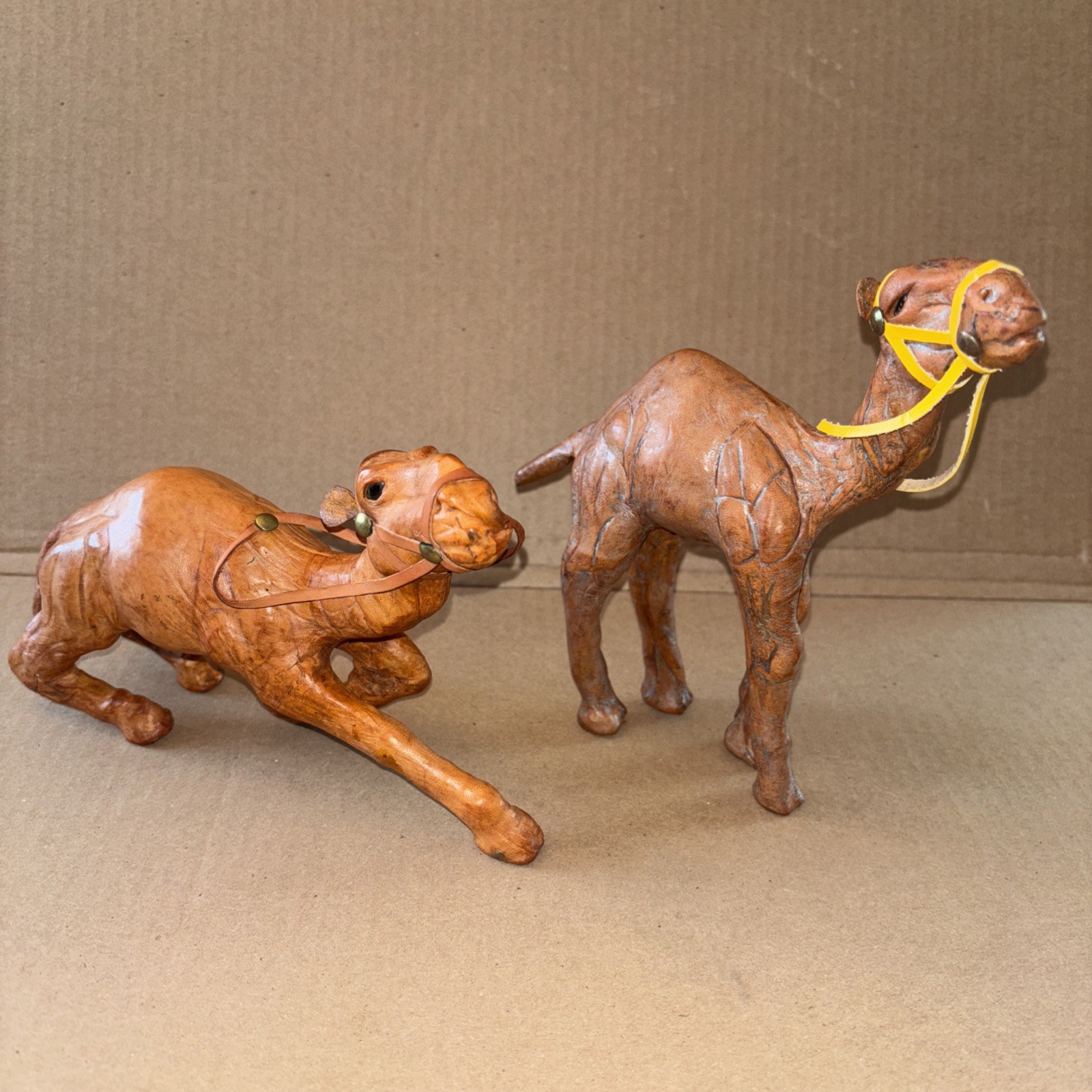 Set of 2 Vintage Leather Wrapped Camels Figures Saddle & Glass Eyes #E