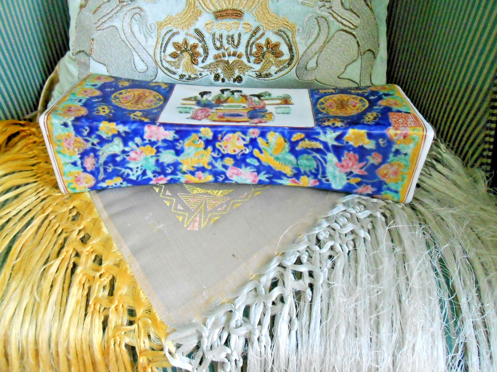 Vintage Chinese Porcelain Opium Pillow 13\ Vintage Chinese Porcelain Opium Pillow 13\