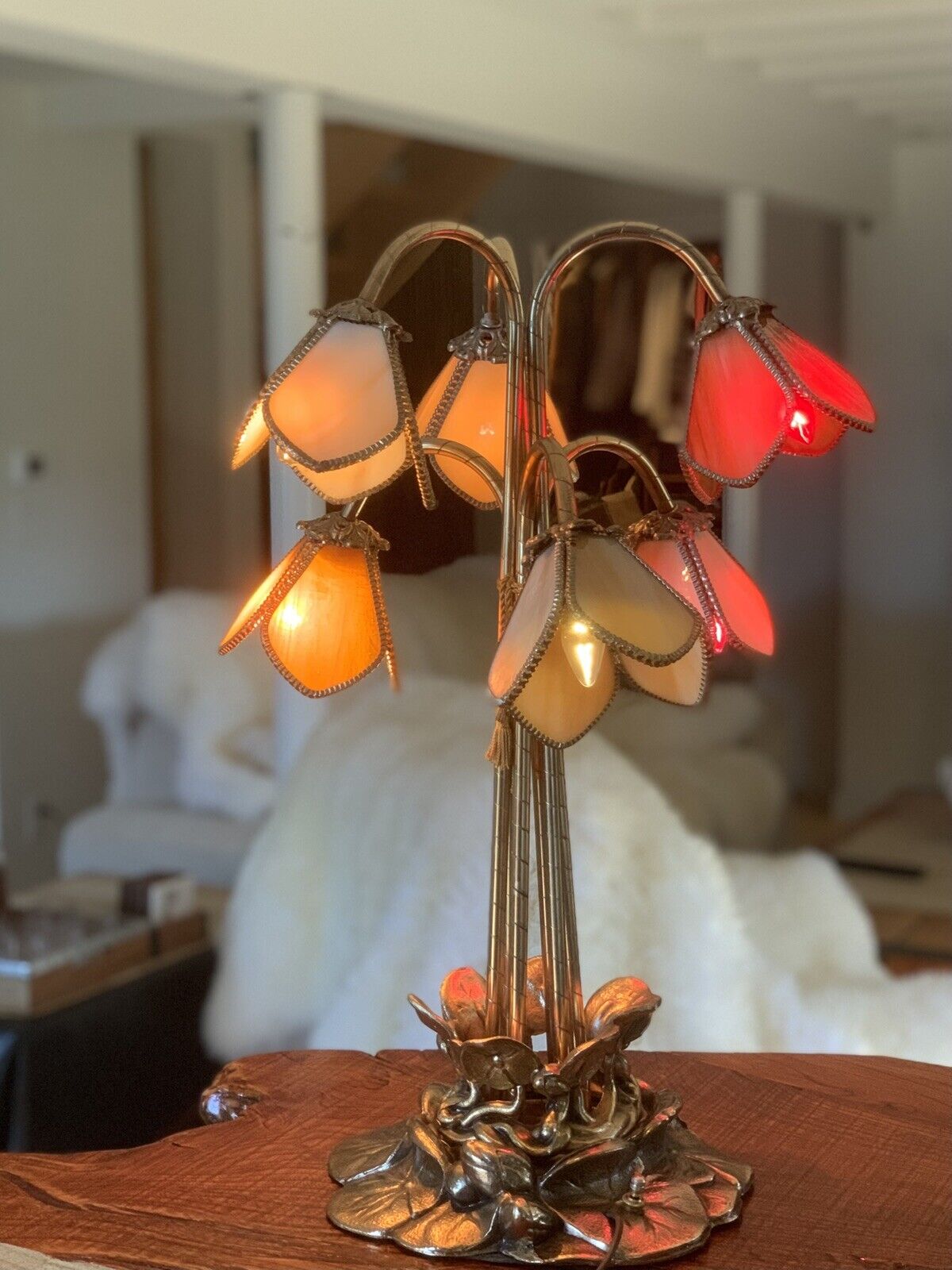 VINTAGE BRASS  Slag Glass WATER  LILLY TABLE LAMP