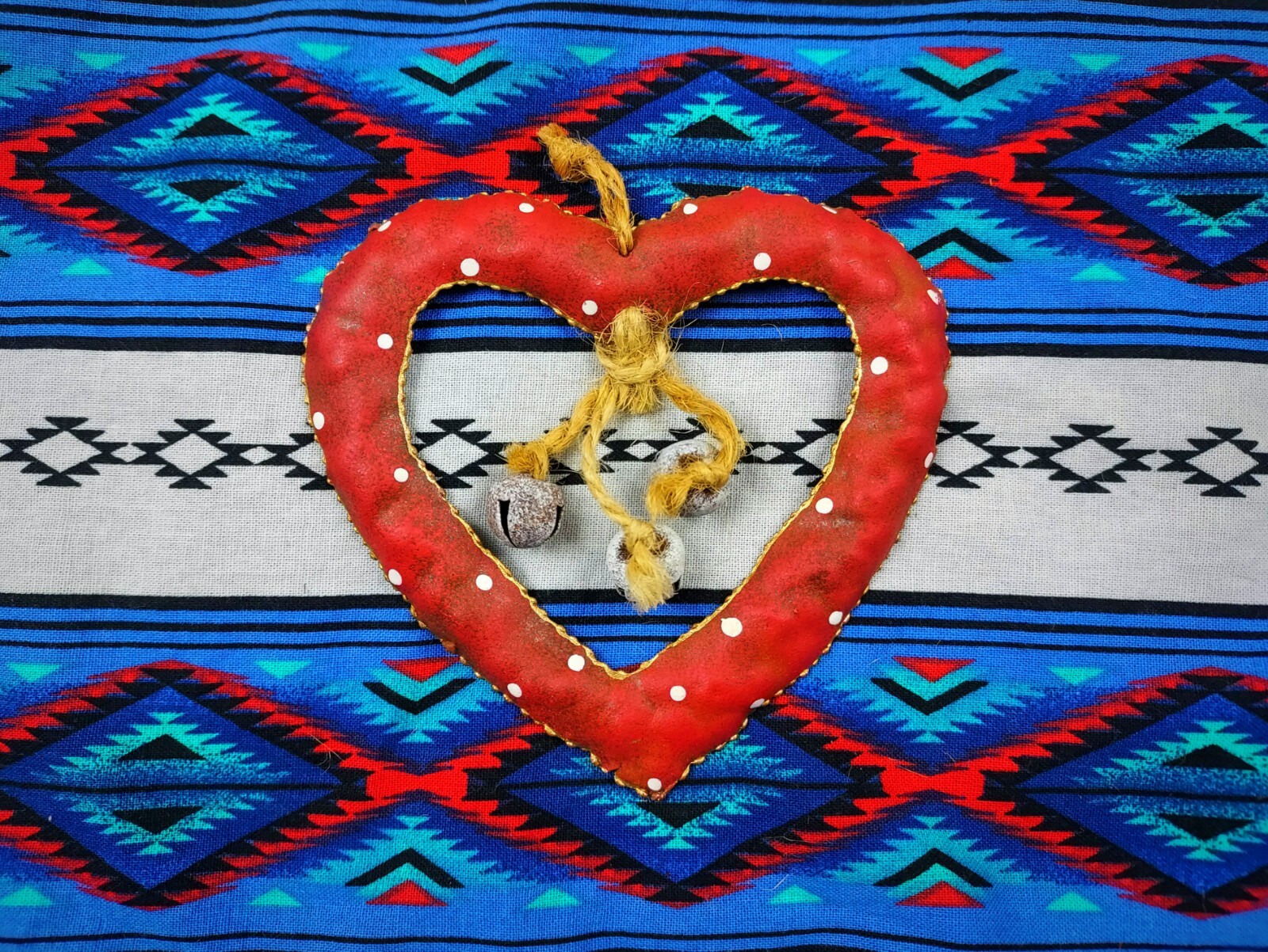 Vtg 90s Metal Red Heart Wreath Bells Christmas Ornament RUSTIC Valentines Day