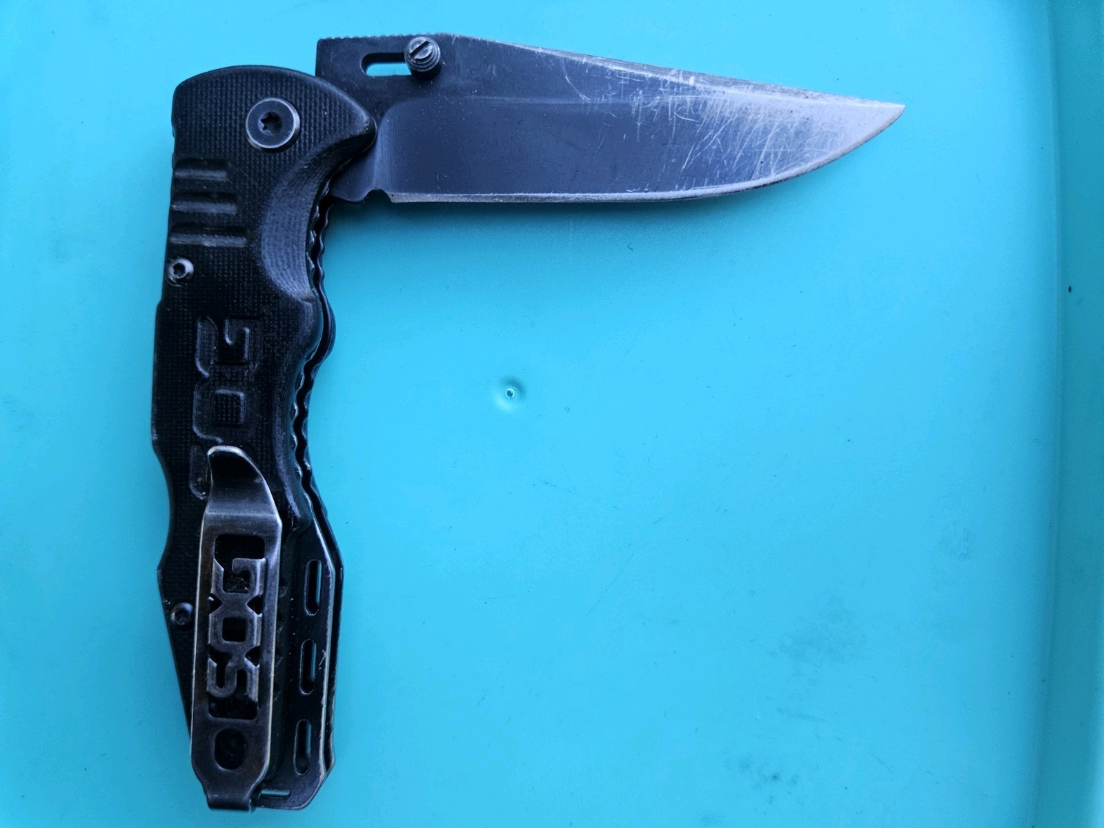 SOG Salute Mini (model FF1101) SOG Salute Mini (model FF1101)