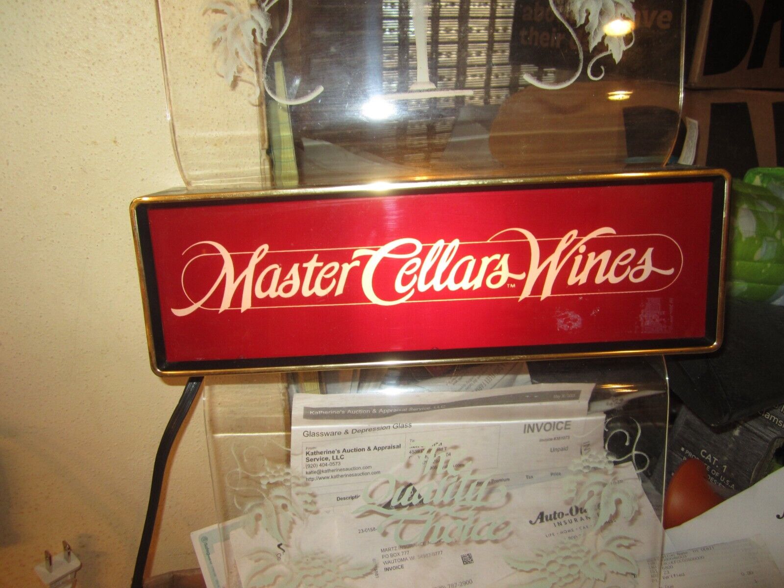 MASTER CELLARS WINES THE QUALITY CHOICE LIGHT UP SIGN ANHEUSER BUSCH WORKS GOOD