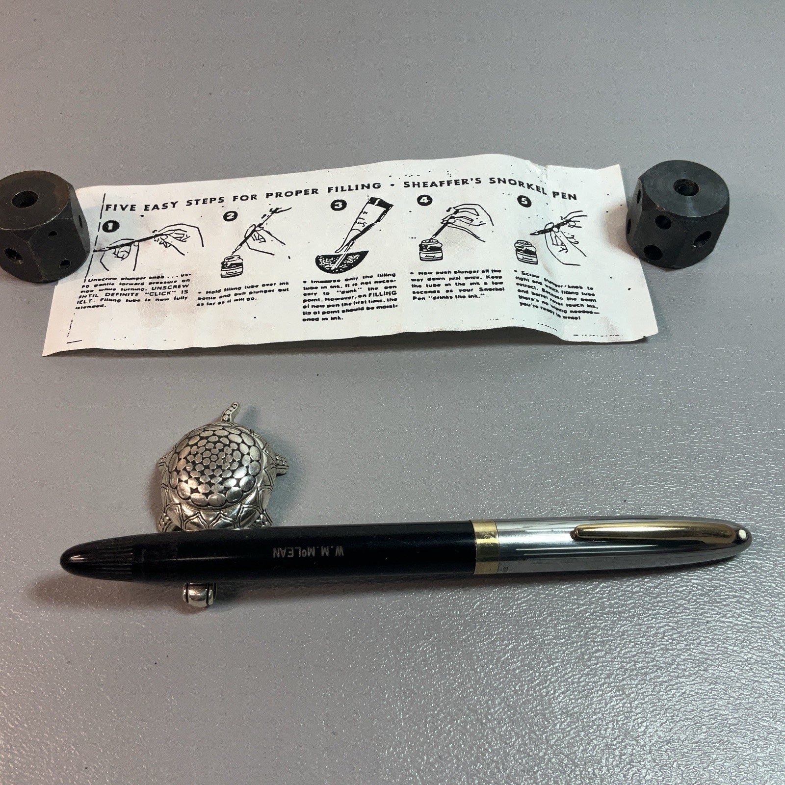 VINTAGE 1950’S SHEAFFER SENTINEL WHITE DOT FOUNTAIN PEN HAS INITIALS ON IT(S1095